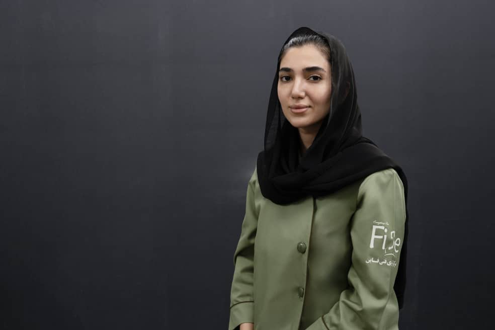 یگانة سرخيل